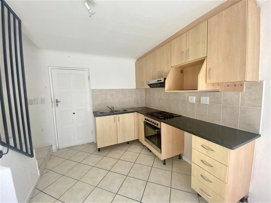 To Let 2 Bedroom Property for Rent in Gordons Bay Central Western Cape